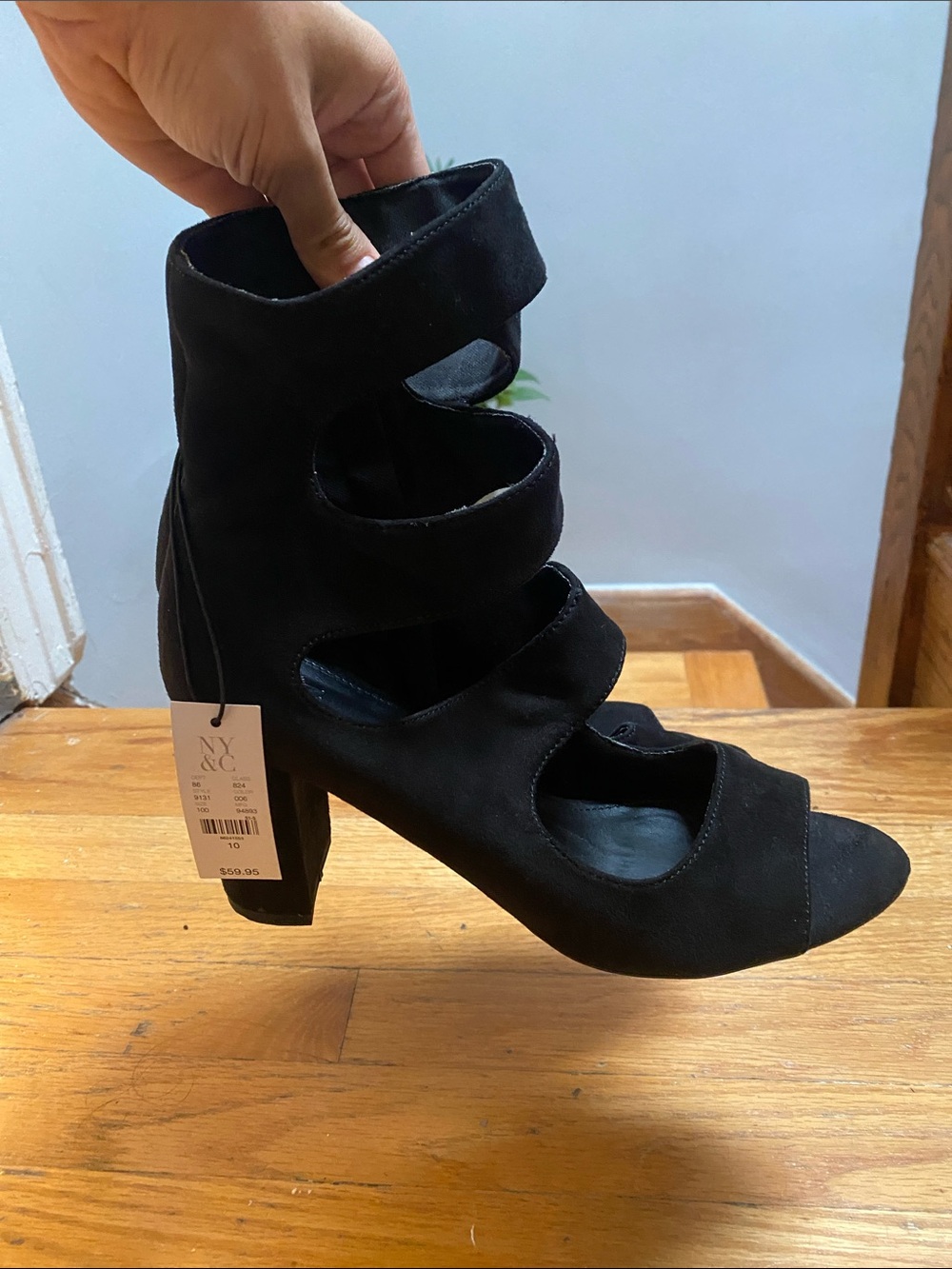 New York & Company Black Suede Cutout Strap Block Heels Sz 10